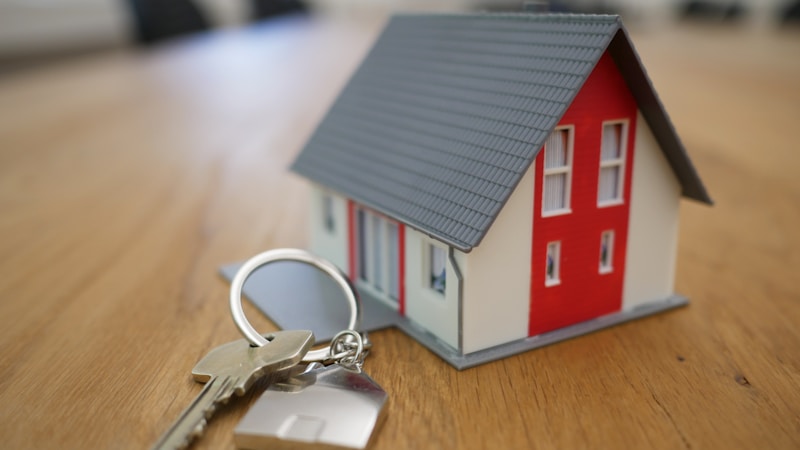 UK tokenized real estate blockchain 2026